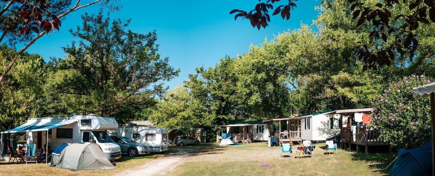 emplacement de camping dans les Pyrénées