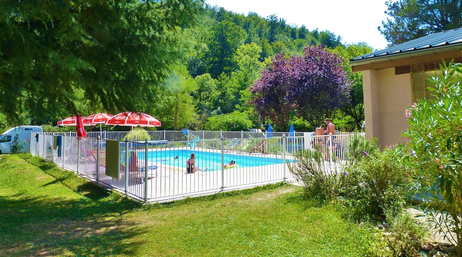 camping piscine ariege pyrenées